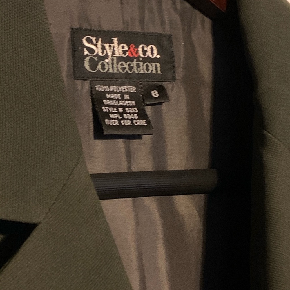 Blazer - Picture 3 of 3